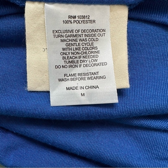 NEW WITH TAGS Peanuts Snoopy Long Sleeve Pajama Top Blue Size Medium - Picture 4 of 5